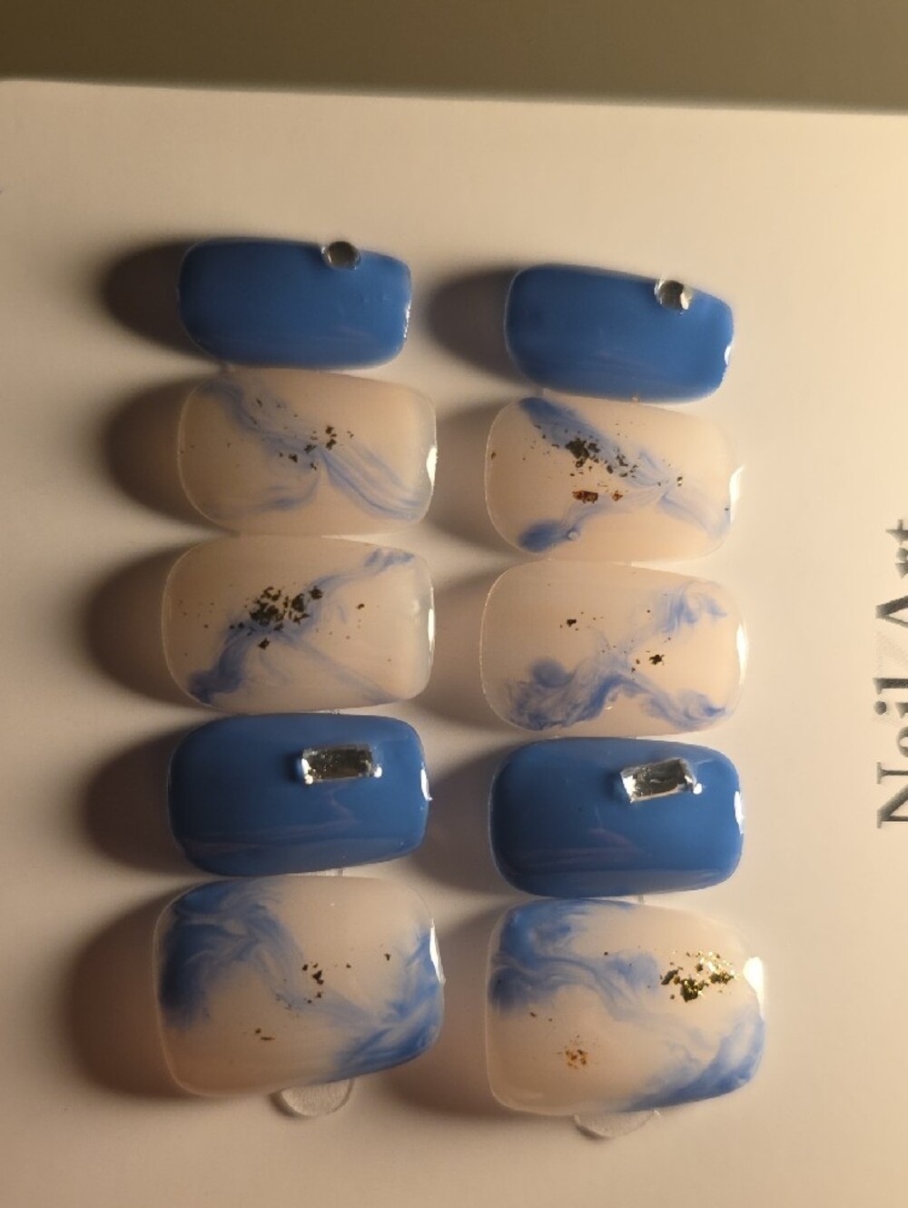 Nail Art Press-On Set in Blue and White Size Large - Picture 2 of 3